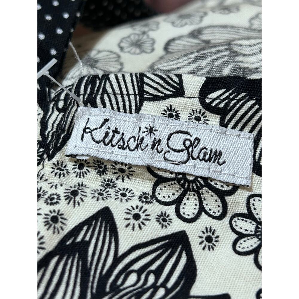 Kitsch’n Glam Retro Floral Bib Apron Black White Red Pinup One Size - Picture 5 of 6